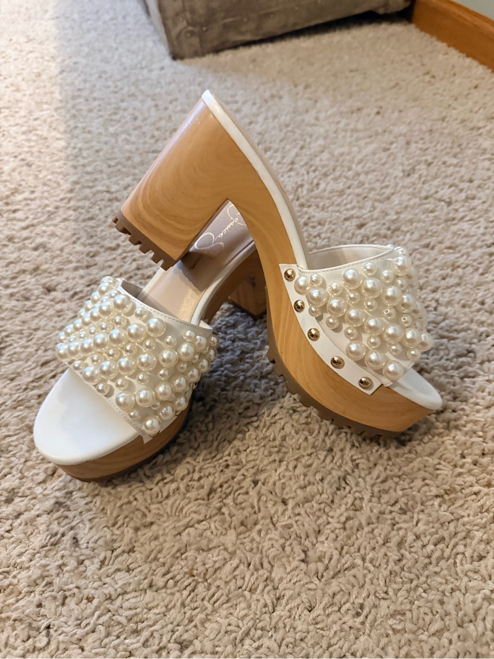 Jessica Simpson White Pearl-Embellished Platform Sandals